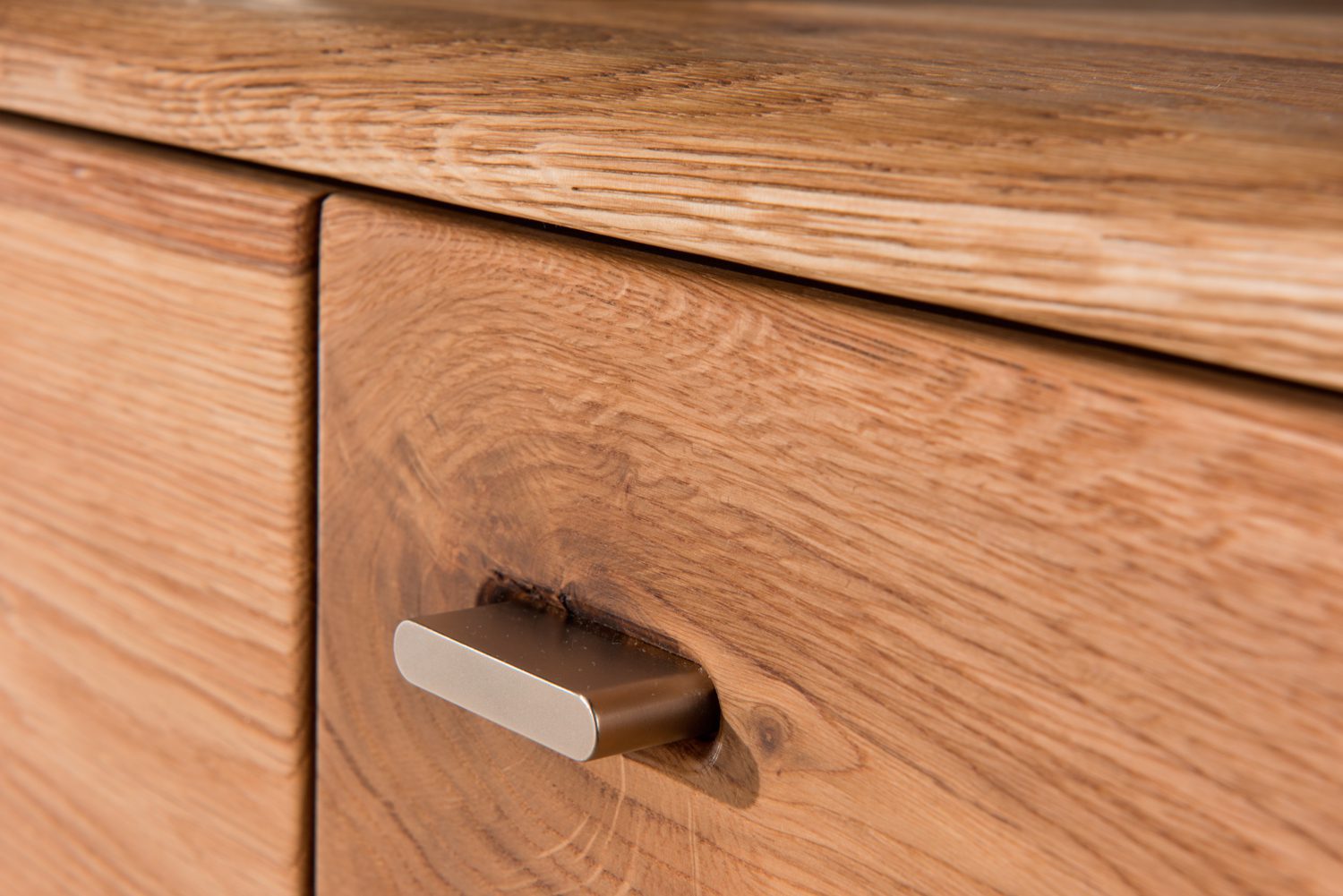 Szafka RTV dębowa uchwyt Maseri