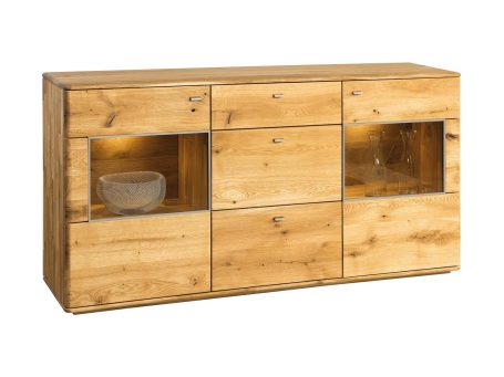 Drewniana szafka RTV z półkami