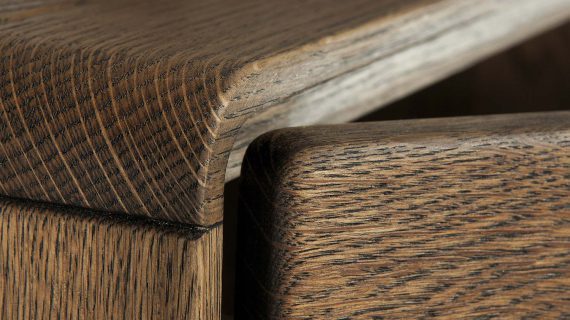 Miniaturka 2 - Detale drewna szafki nocnej