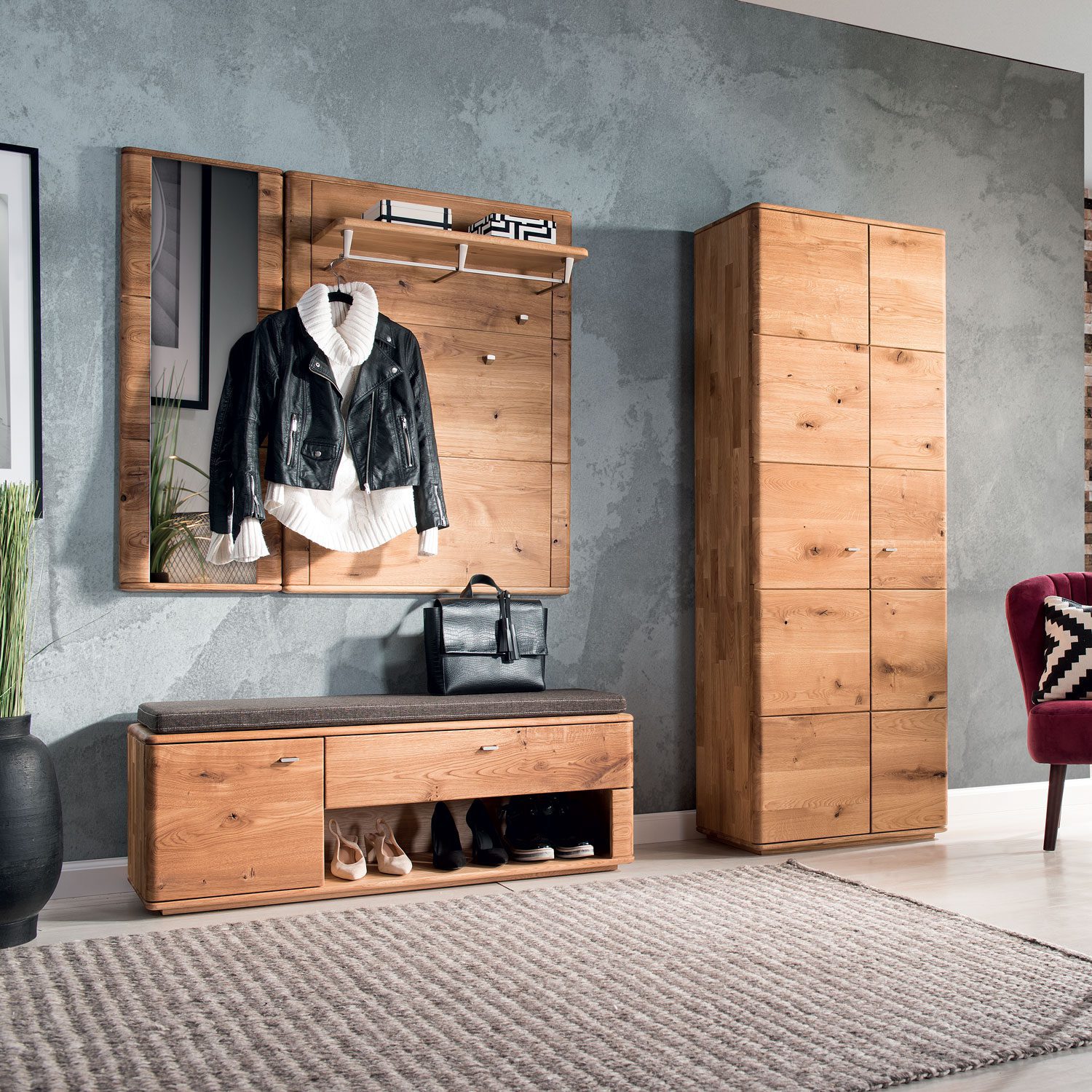 Meble drewniane do przedpokoju MASERI