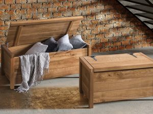 Miniaturka 5 - Drewniana skrzynia z funkcją siedziska w loftowym wnętrzu