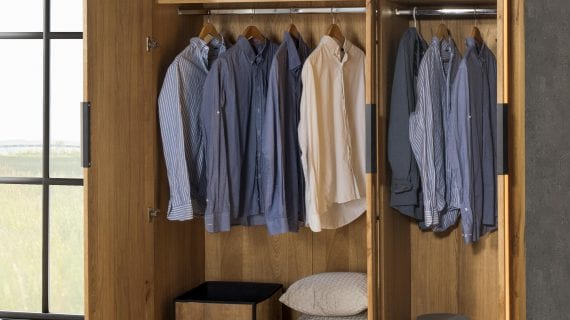 Miniaturka 2 - Duża szafa trzydrzwiowa z lustrem do sypialni pojemna drewniana dębowa