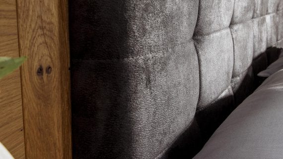 Miniaturka 1 - Łóżko drewniane dębowe z tapicerowanym zagłówkiem