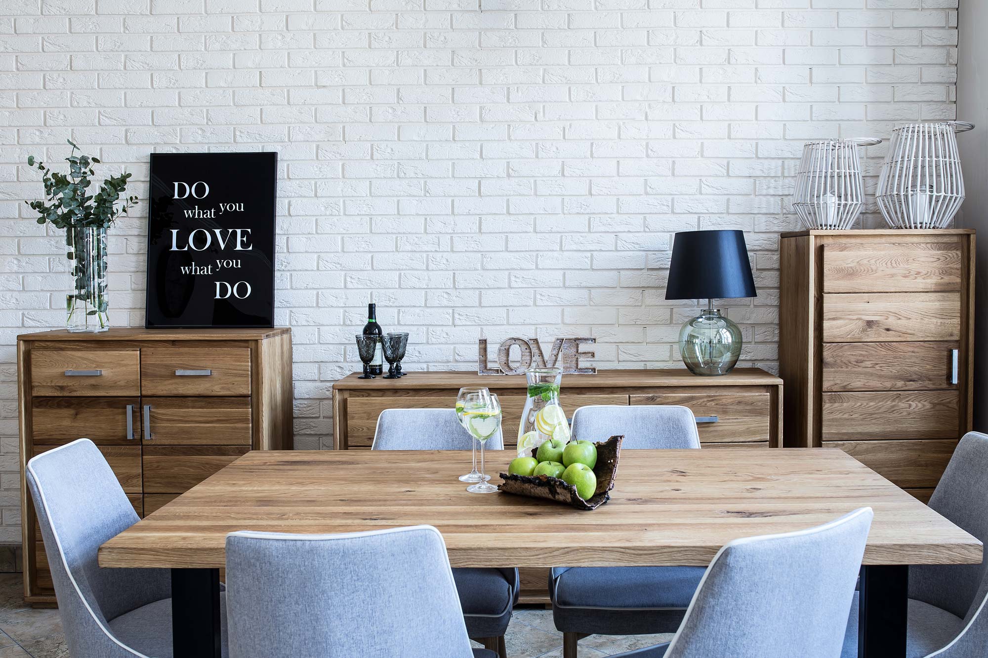 Drewniane meble do salonu aranżacja ALAMOS