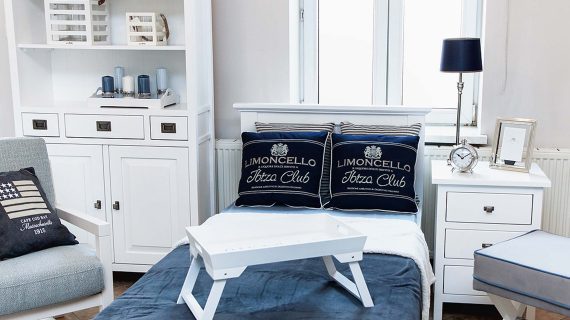 Miniaturka 5 - Meble drewniane białe do sypialni MENDOZ