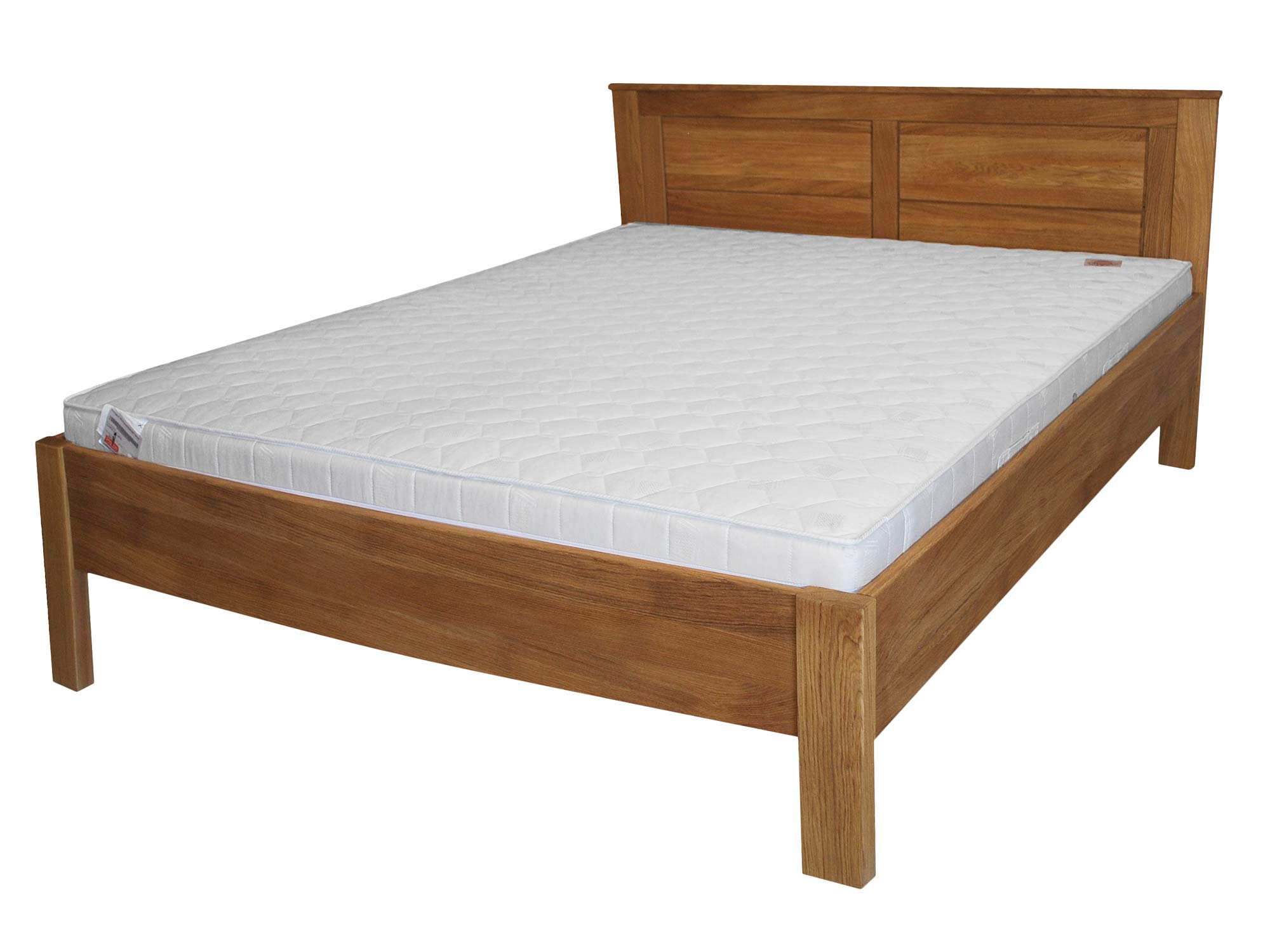 Łóżko drewniane na nóżkach białe tło Łóżko drewniane na nóżkach białe tło