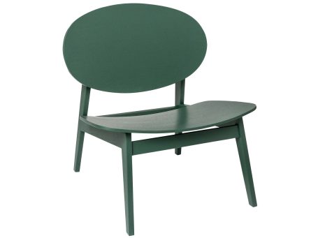 Niski fotel drewniany białe tło Piotr