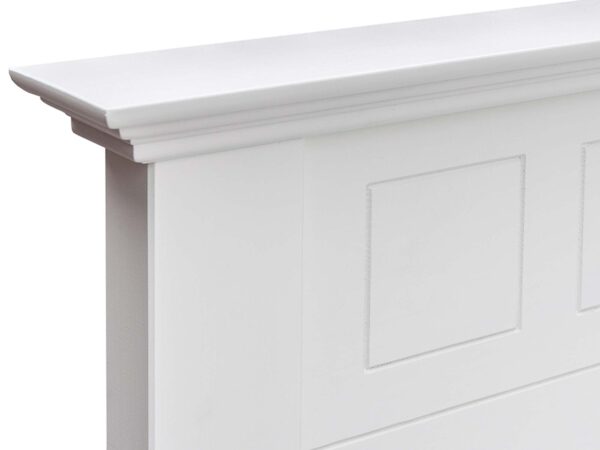 Białe drewniane łóżko dwuosobowe oparcie frezy INGRID