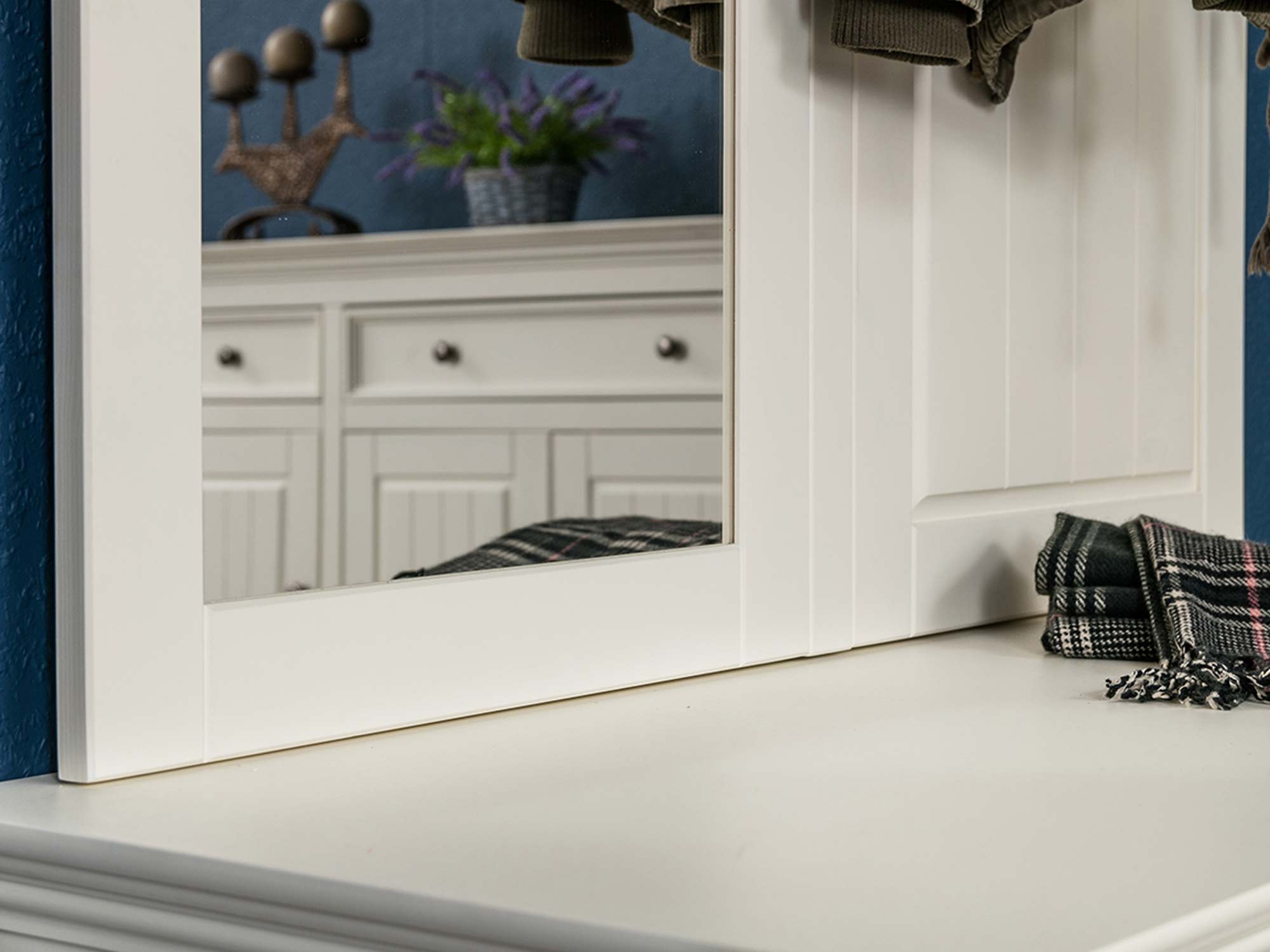 Panel z wieszakami i lustrem do przedpokoju zbliżenie INGRID Panel z wieszakami i lustrem do przedpokoju zbliżenie INGRID