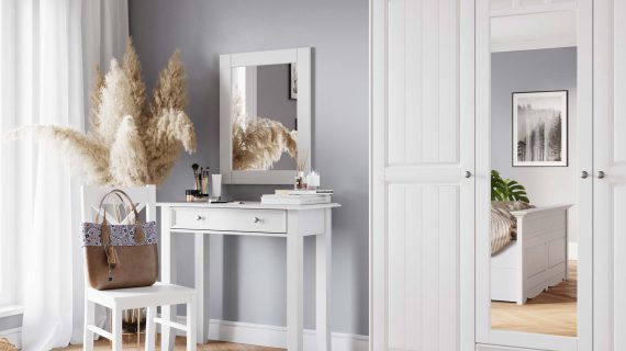 Drewniana szafa z lustrem vintage aranżacja sypialnia INGRID