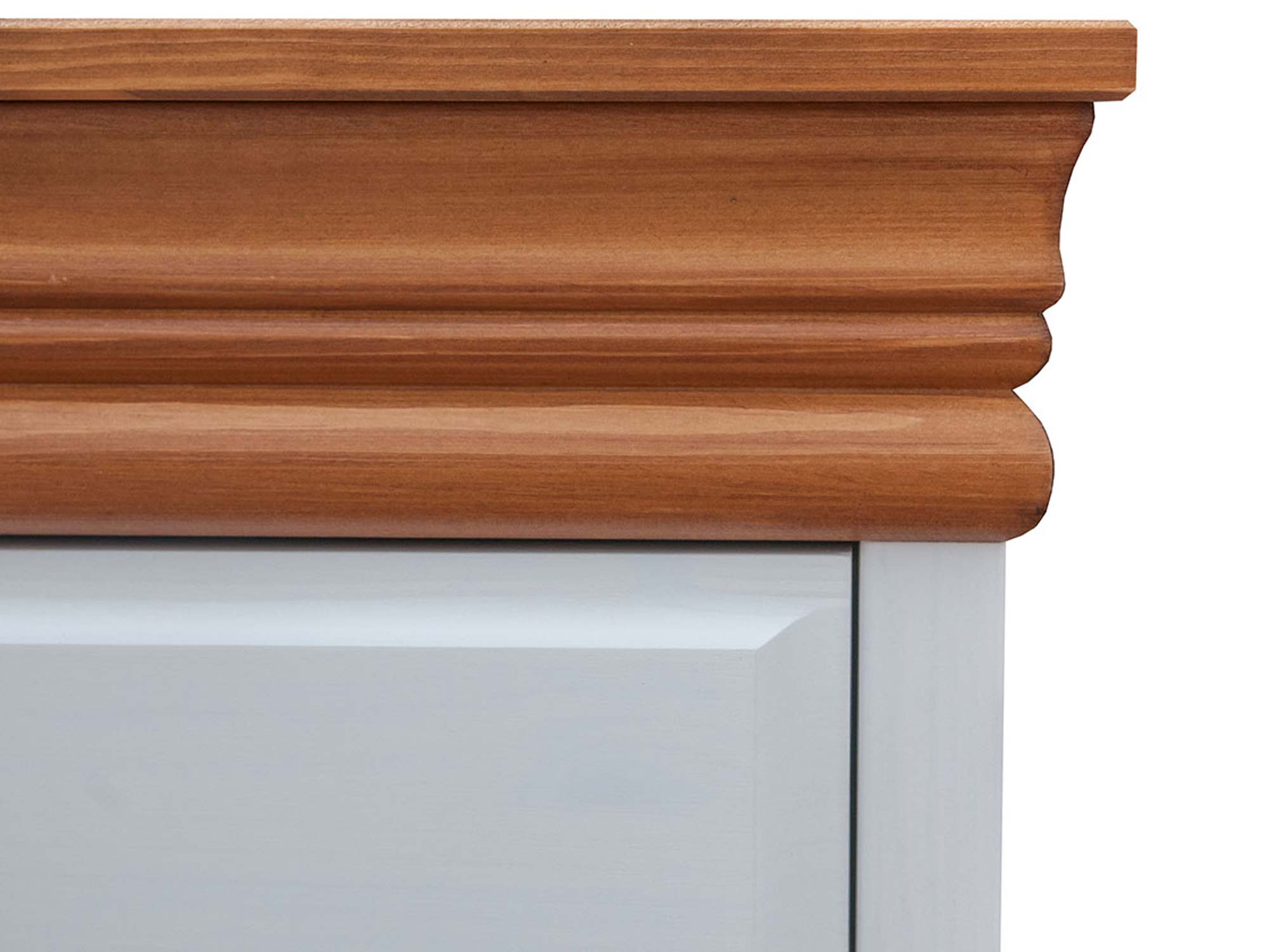 Biała komoda do klasycznego wnętrza biały sosna wieniec ANADI