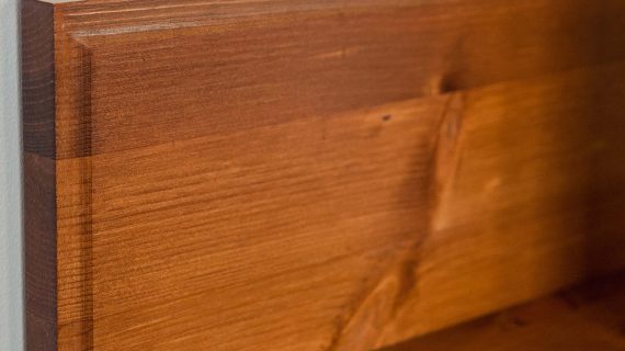 Miniaturka 6 - Klasyczna biała półka drewniana sosna detale ANADI