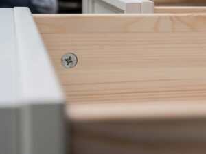 Miniaturka 5 - Biała klasyczna komoda drewniana detale INGRID
