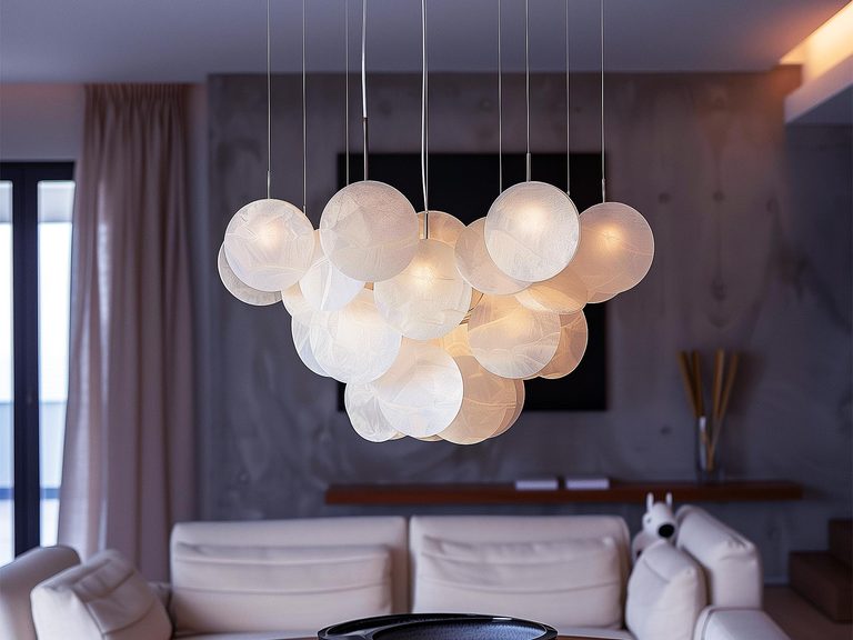 Nowoczesne żyrandole do pokoju