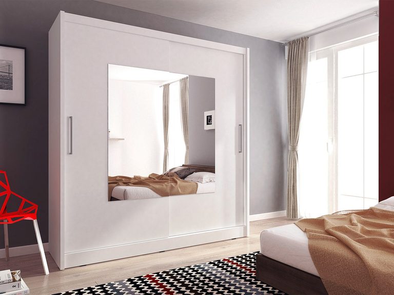 Szafa przesuwna w kolorze białym z lustrem