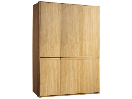 Nowoczesna szafa z naturalnego dębu z trzema drzwiami