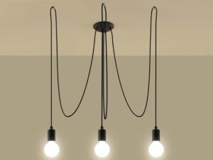 Miniaturka 2 - Lampa wisząca z trzema żarówkami na czarnych przewodach do nowoczesnego salonu