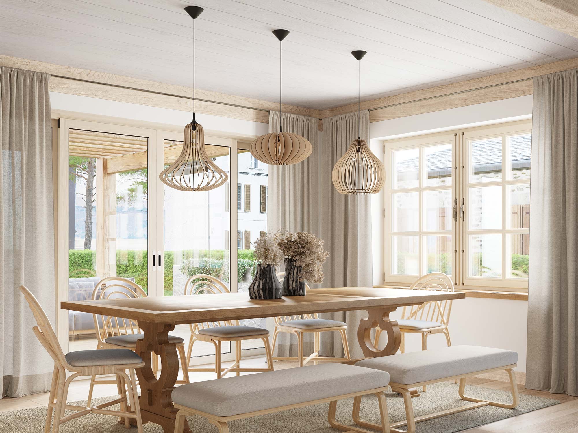 Drewniane lampy wiszące nad jasnym stołem – duże okna w tle Drewniane lampy wiszące nad jasnym stołem – duże okna w tle