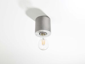Miniaturka 1 - Designerska lampa stołowa z kostką z betonu i żarówką vintage