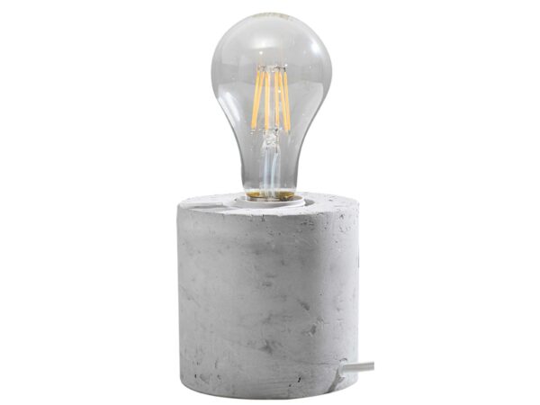 Jednoduchá betonová lampa stolní z velkou žárovkou dekorativní