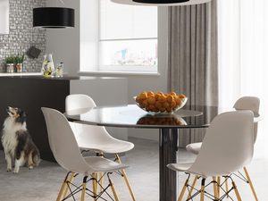 Miniatura 9 - Moderní kuchyně s černou lampou LED a světlým sufitem