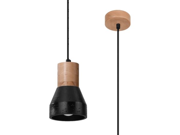 Czarna lampa z drewnianym detalem do industrialnych wnętrz