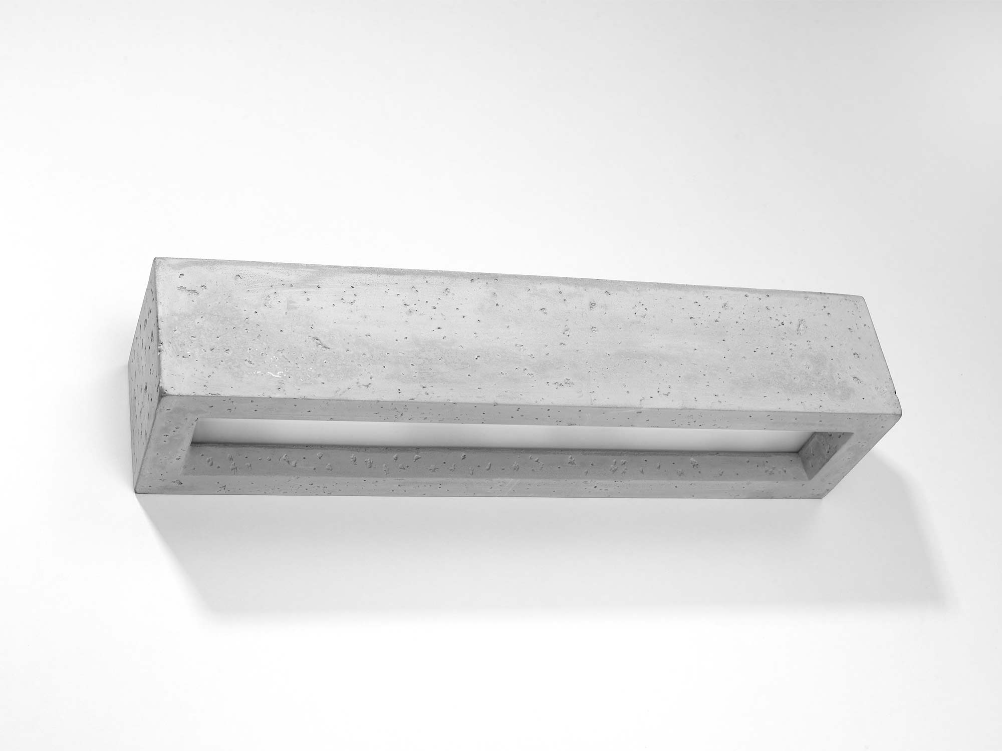 Oświetlenie sufitowe LED z betonu i mlecznym panelem Oświetlenie sufitowe LED z betonu i mlecznym panelem