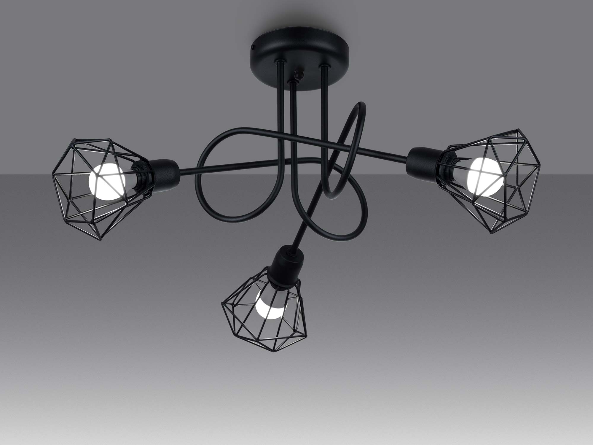 Industrialny żyrandol z drucianymi kloszami Industrialny żyrandol z drucianymi kloszami