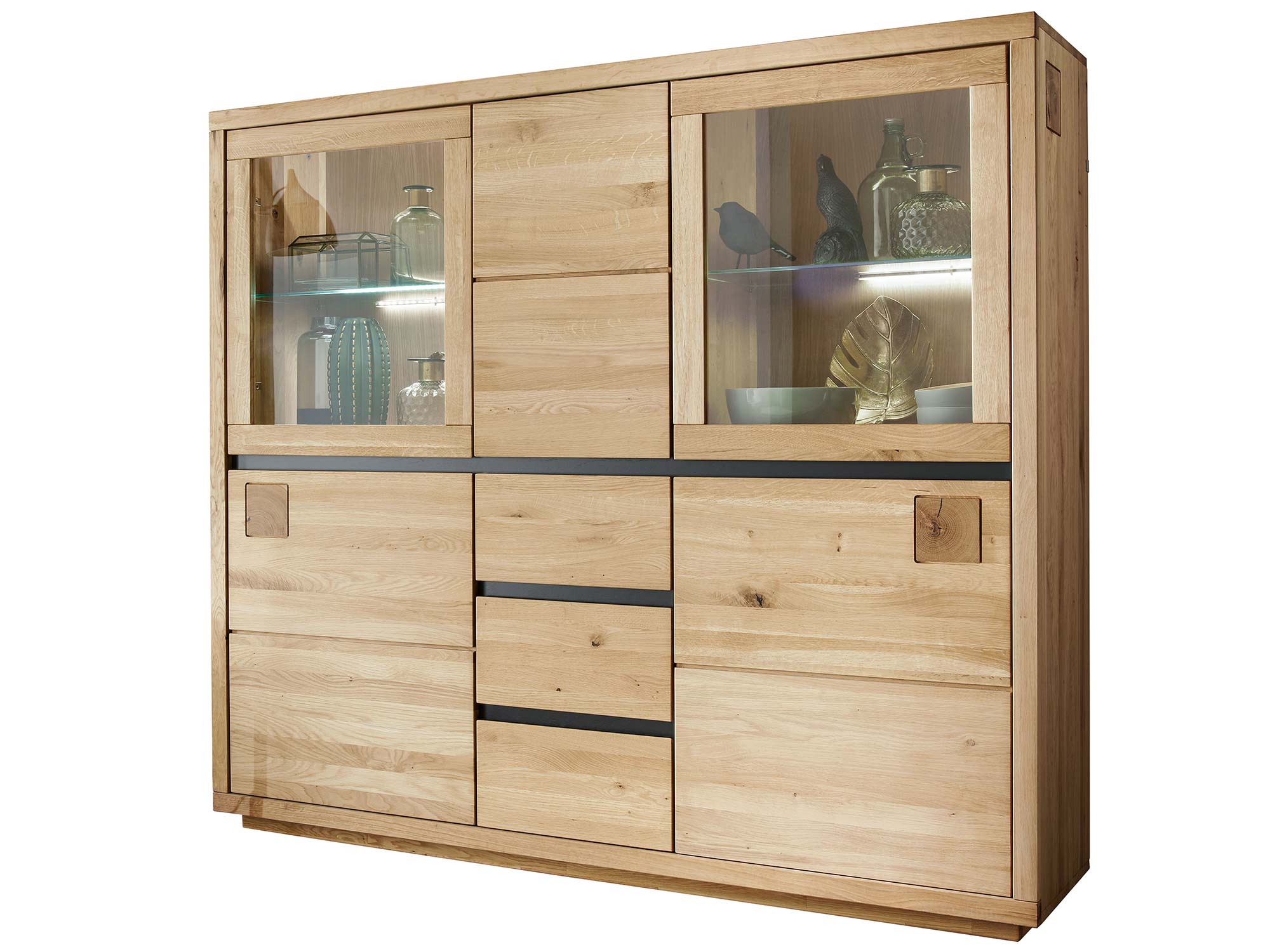 Wysoki kredens drewniany z przeszkleniem