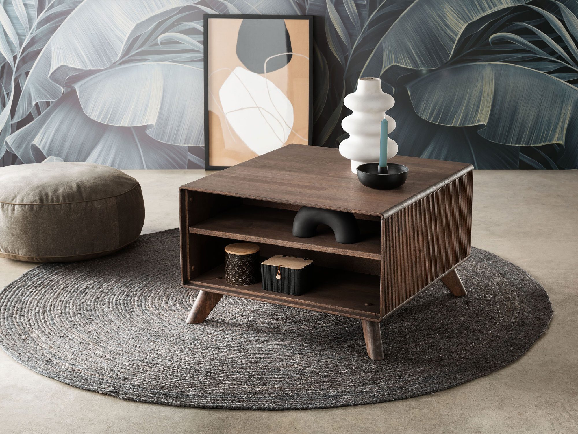 Nowoczesny stolik kawowy z otwartą półką z forniru dębowego