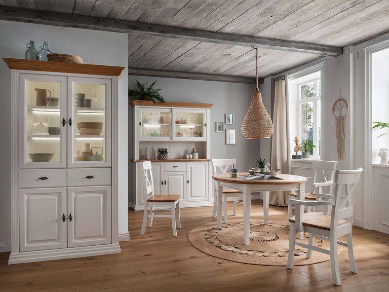 Stół do jadalni, jasne drewno, styl skandynawski do wnętrz