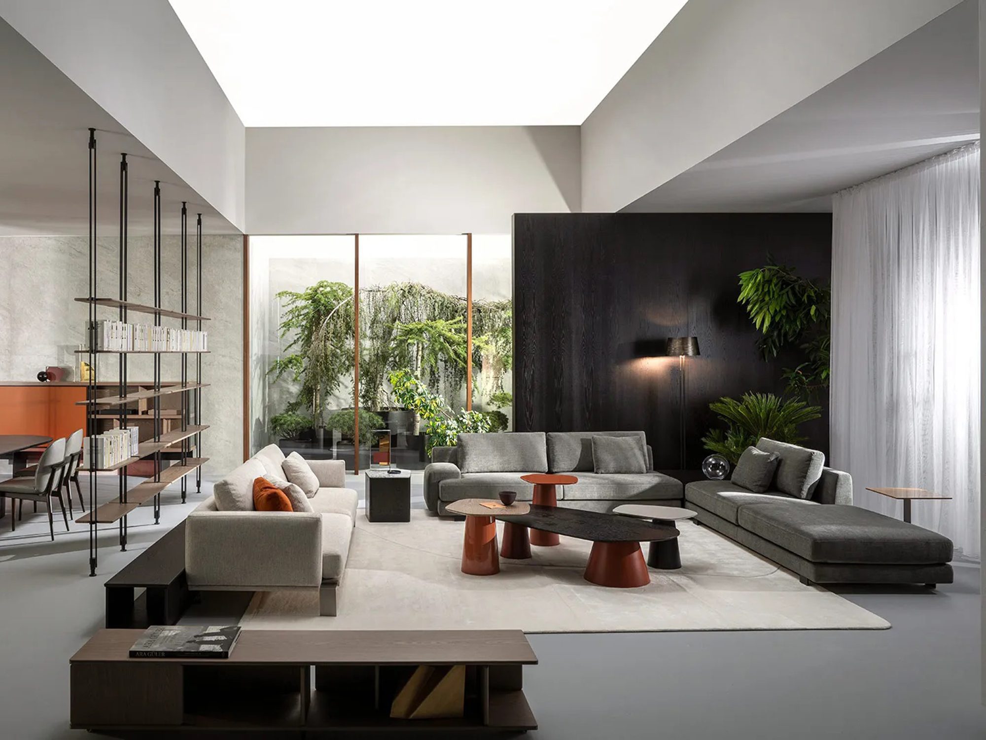 Luksusowy salon z dużymi sofami, styl nowoczesny, eleganckie wnętrze Luksusowy salon z dużymi sofami, styl nowoczesny, eleganckie wnętrze