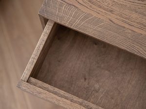 Miniaturka 4 - Wnętrze ciemnej szuflady z dębu z widocznym słojem