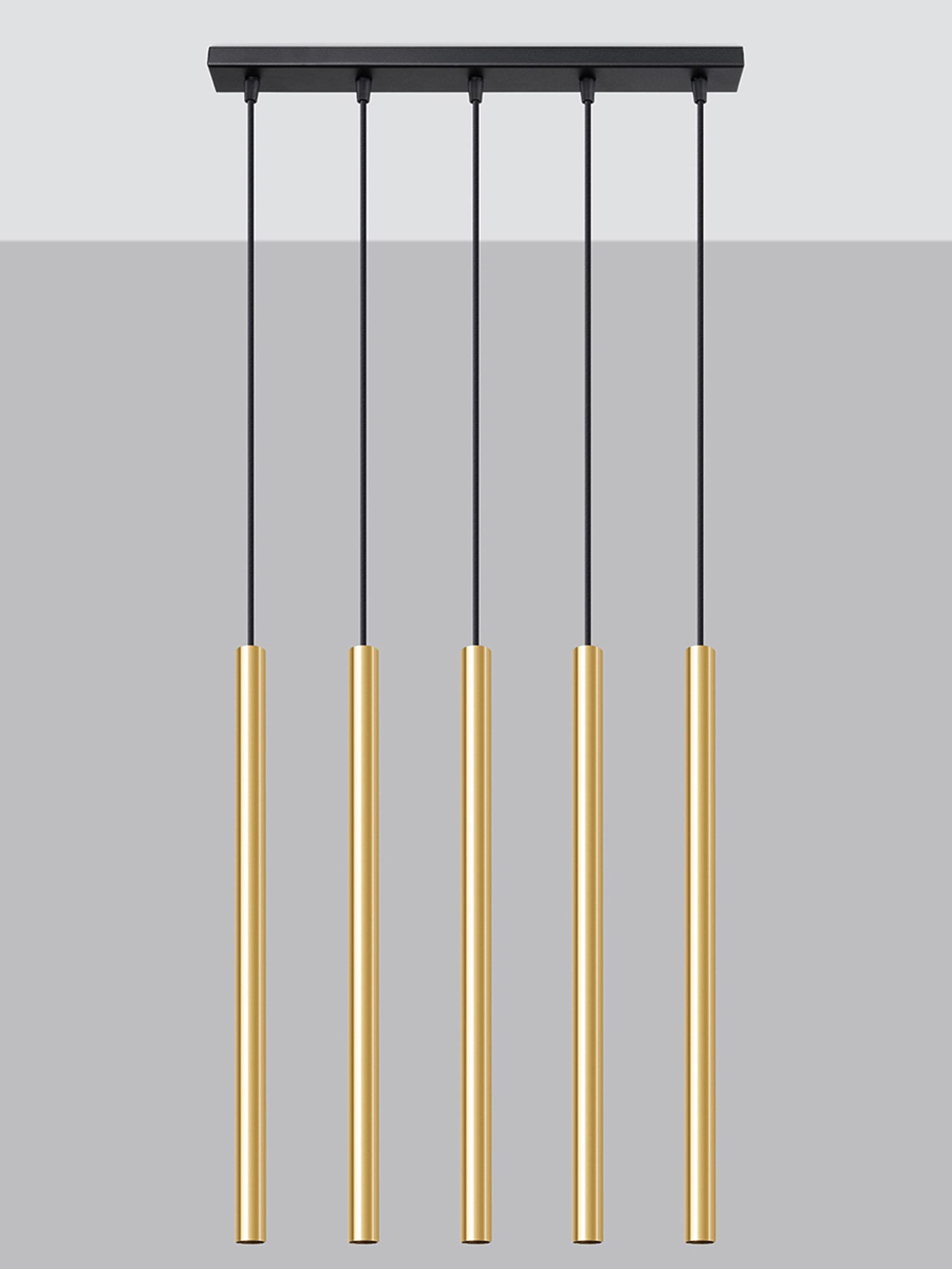 Wizualizacja złotych tub na tle szarej ściany, układ równoległy Wizualizacja złotych tub na tle szarej ściany, układ równoległy