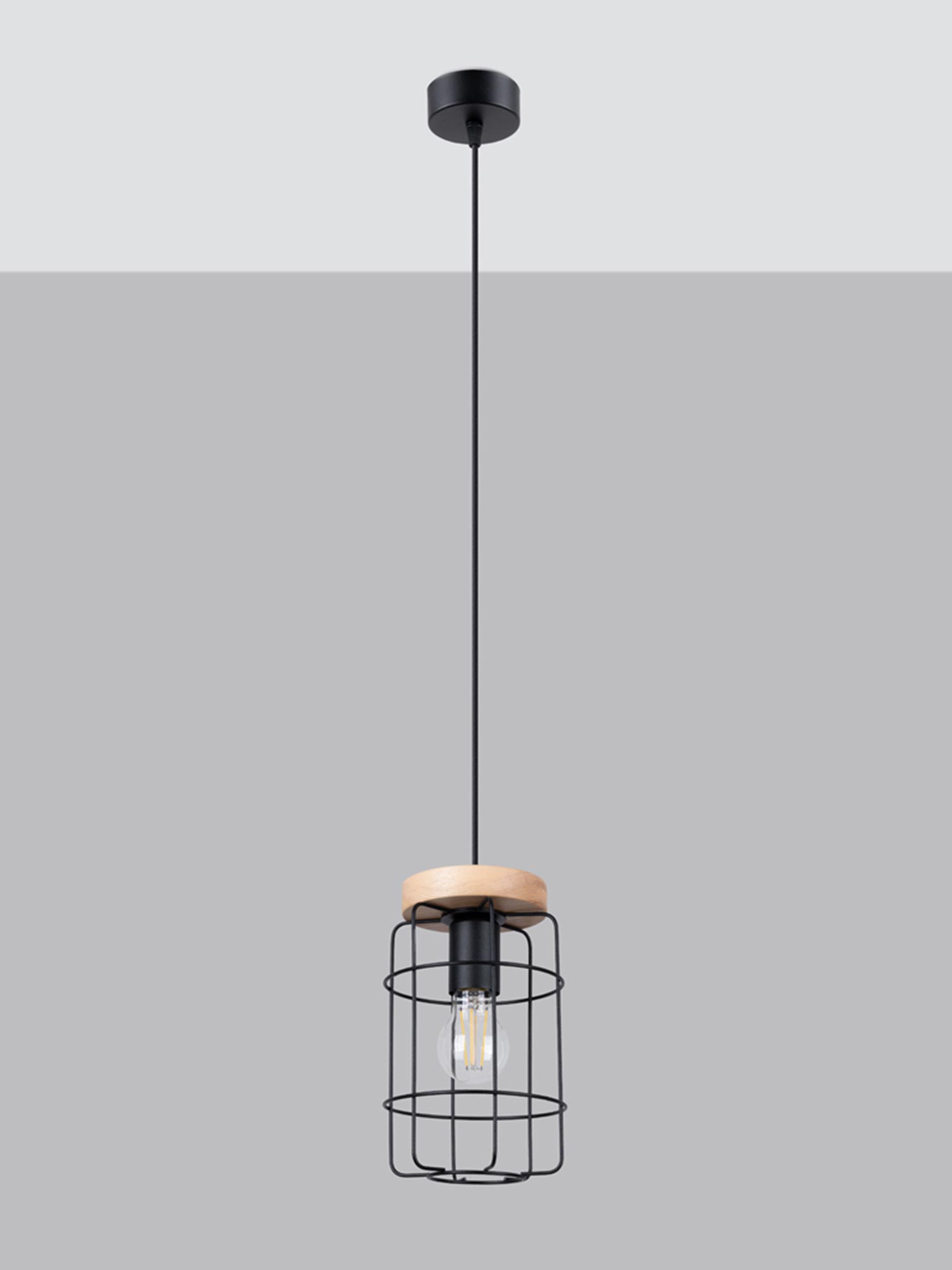 Lampa z kloszem metalowym i drewnianym wykończeniem Lampa z kloszem metalowym i drewnianym wykończeniem