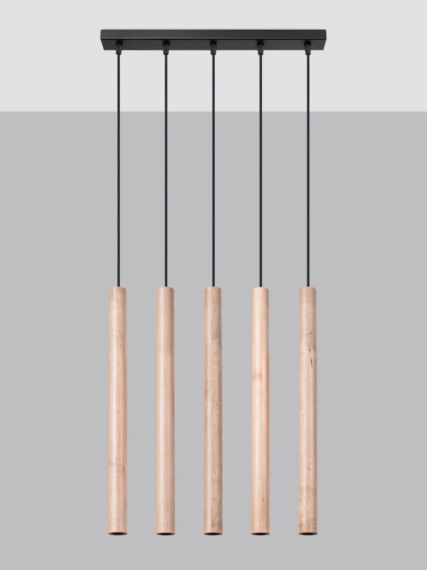 Lampa wisząca LED z pięcioma kloszami w nowoczesnym wnętrzu Lampa wisząca LED z pięcioma kloszami w nowoczesnym wnętrzu