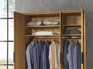 Miniaturka 5 - Drewniana szafa otwarta z półkami i miejscem na ubrania, styl skandynawski