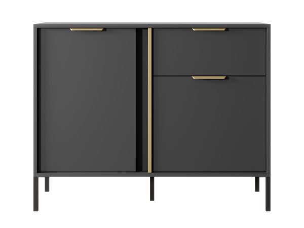Černá komoda z zlatými úchyty, styl minimalistický