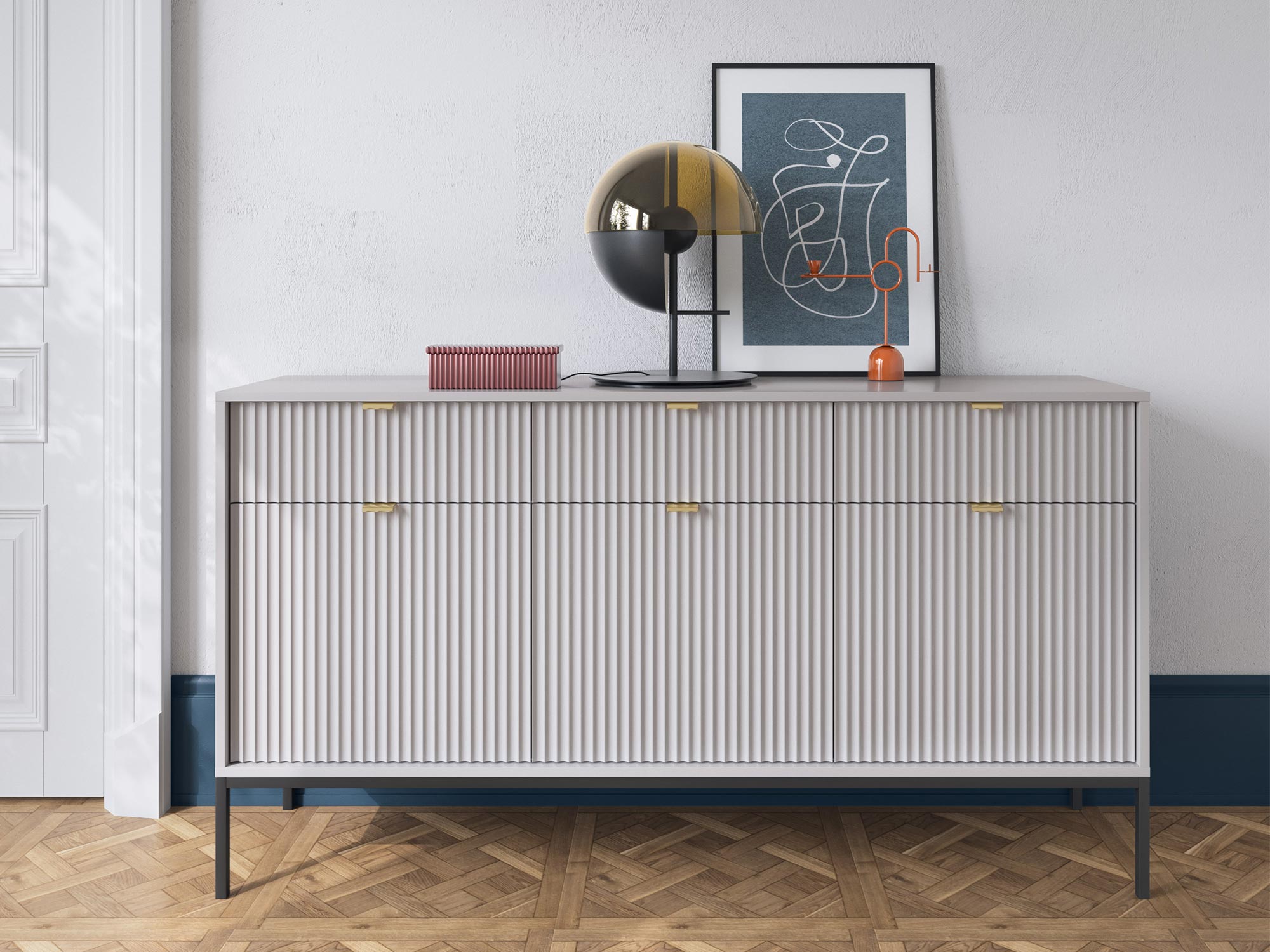 Jasny stolik kawowy z frezowanym frontem w stylu glamour Jasny stolik kawowy z frezowanym frontem w stylu glamour