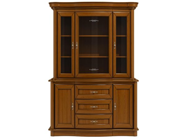 Klasická vitrína s prosklenými dveřmi, vyřezávanými detaily a dekorativními úchytkami do elegantního interiéru