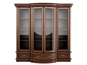 Miniatura 5 - Klasická vitrína s prosklenými dveřmi, vyřezávanými detaily a dekorativními úchytkami do elegantního interiéru