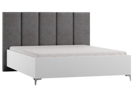 Tapicerowane łóżko z wysokim zagłówkiem, szare wykończenie, styl nowoczesny