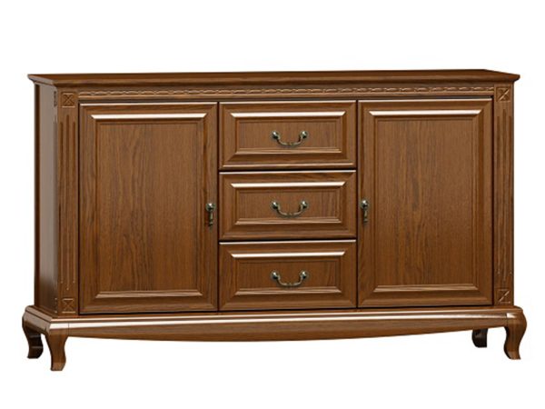 Klasická komoda s dřevěnými čely, vyřezávanými nohami a dekorativními úchytkami do obývacího pokoje