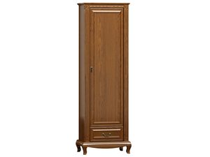 Miniatúra 6 - Vysoká skriňa s drevenými frontmi, vyrezávanými detailmi a elegantnými úchytkami vo vintage štýle