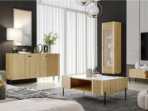 Miniaturka 2 - Nowoczesny salon z drewnianymi meblami i przeszklonymi witrynami, styl industrialny