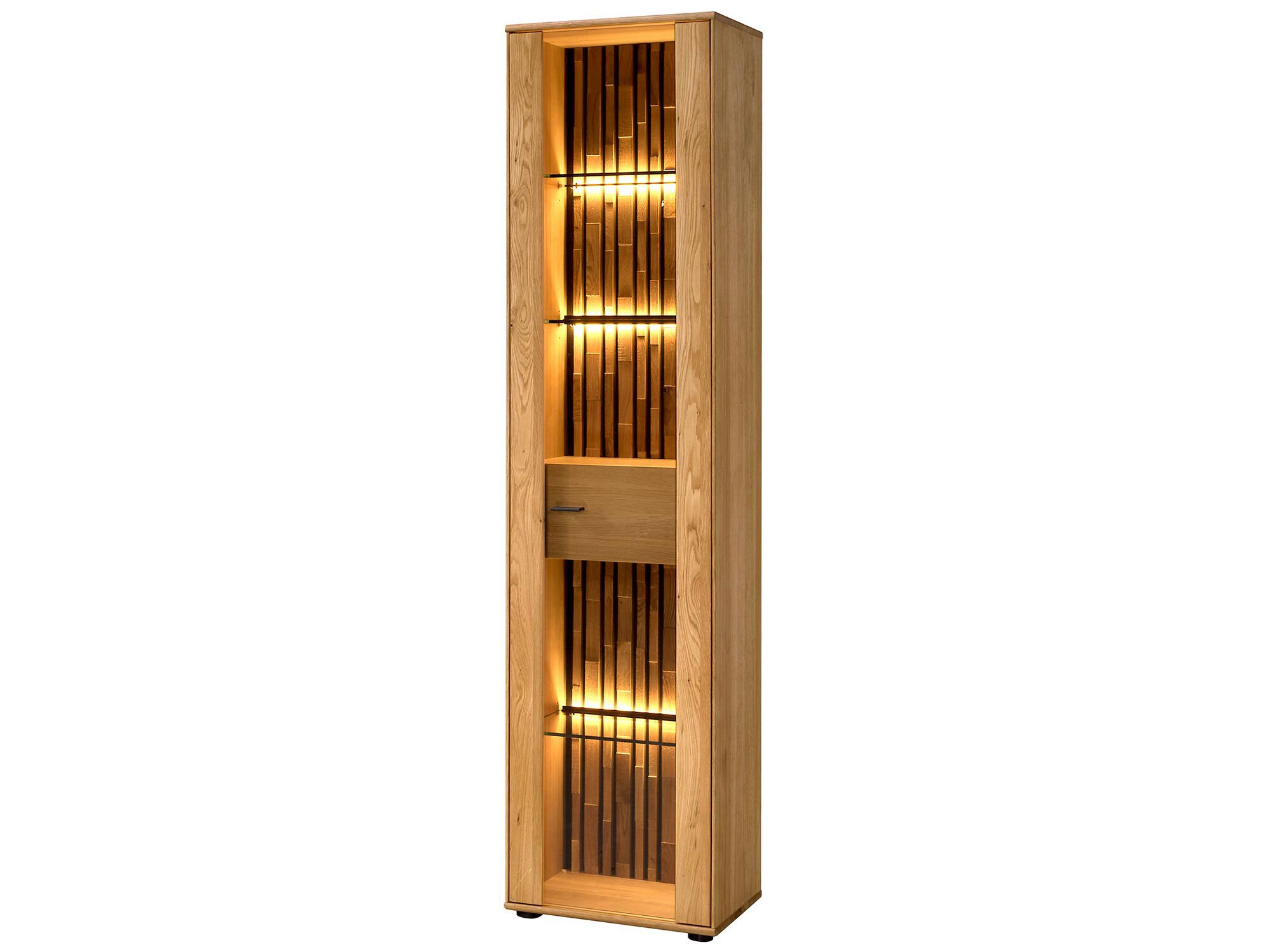 Drewniana witryna z podświetleniem LED i przeszklonymi półkami