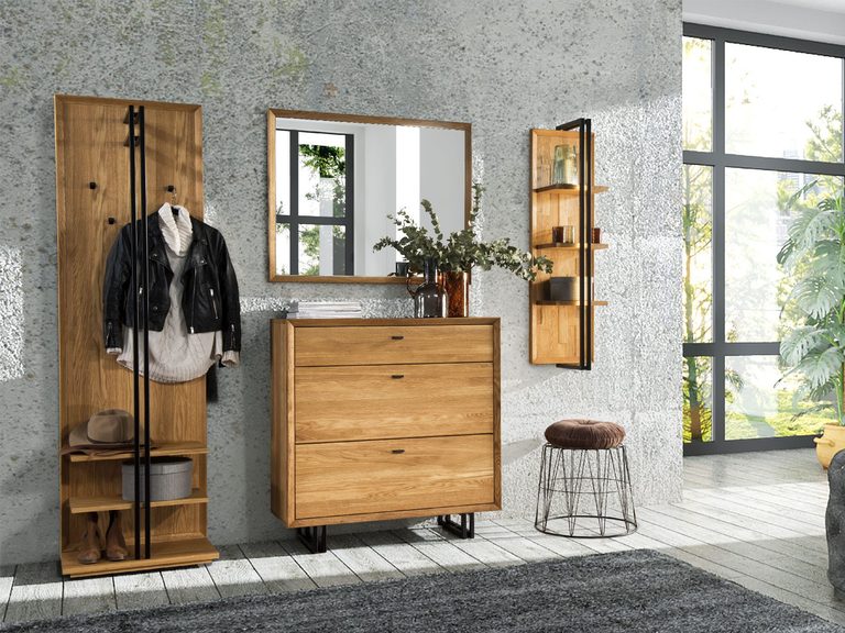 Zestaw mebli drewnianych do przedpokoju