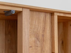 Miniaturka 11 - Detal połączenia drewnianych elementów, naturalne drewno