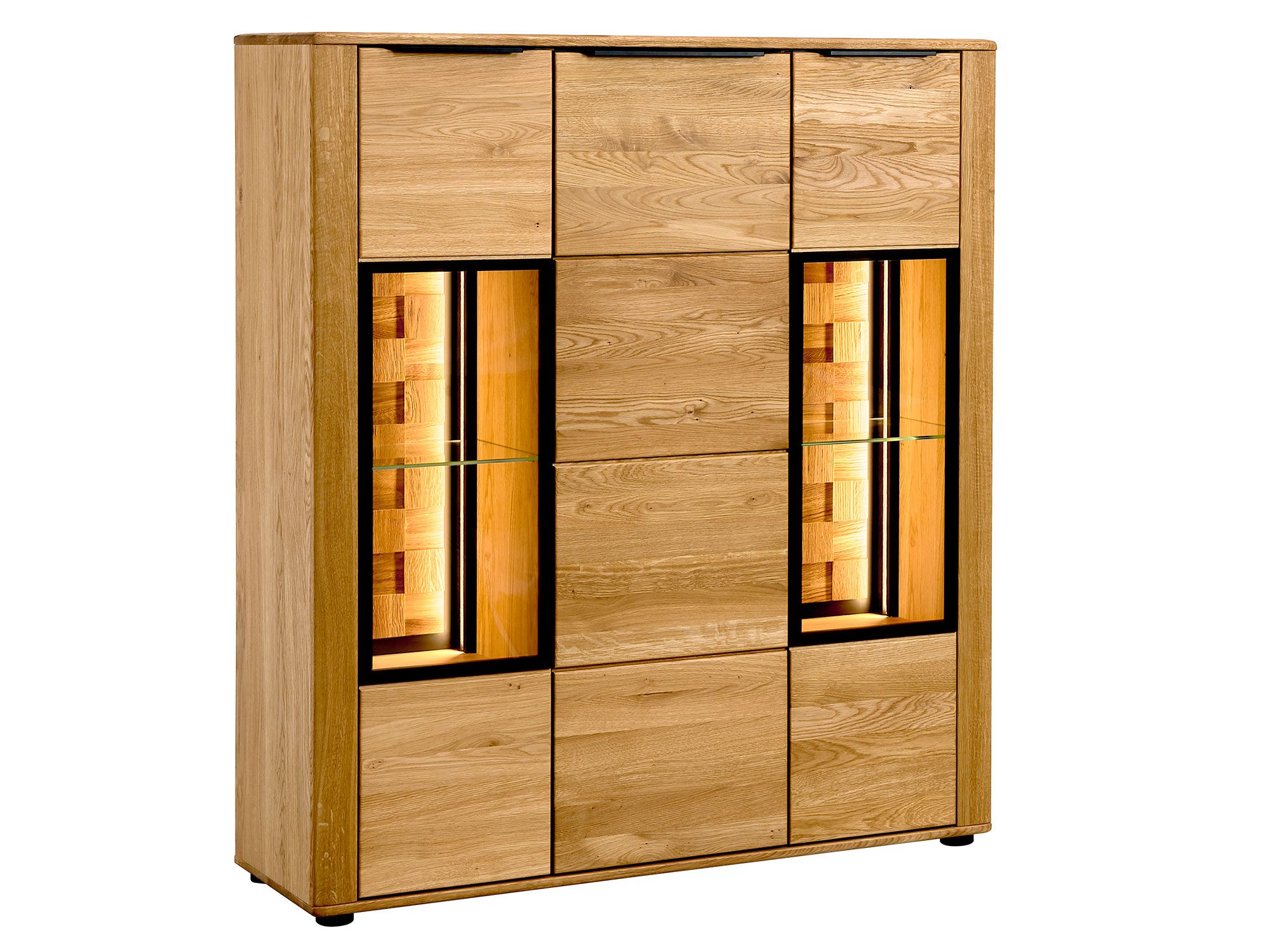 Drewniana komoda z podświetleniem i czarną ramą w stylu loftowym