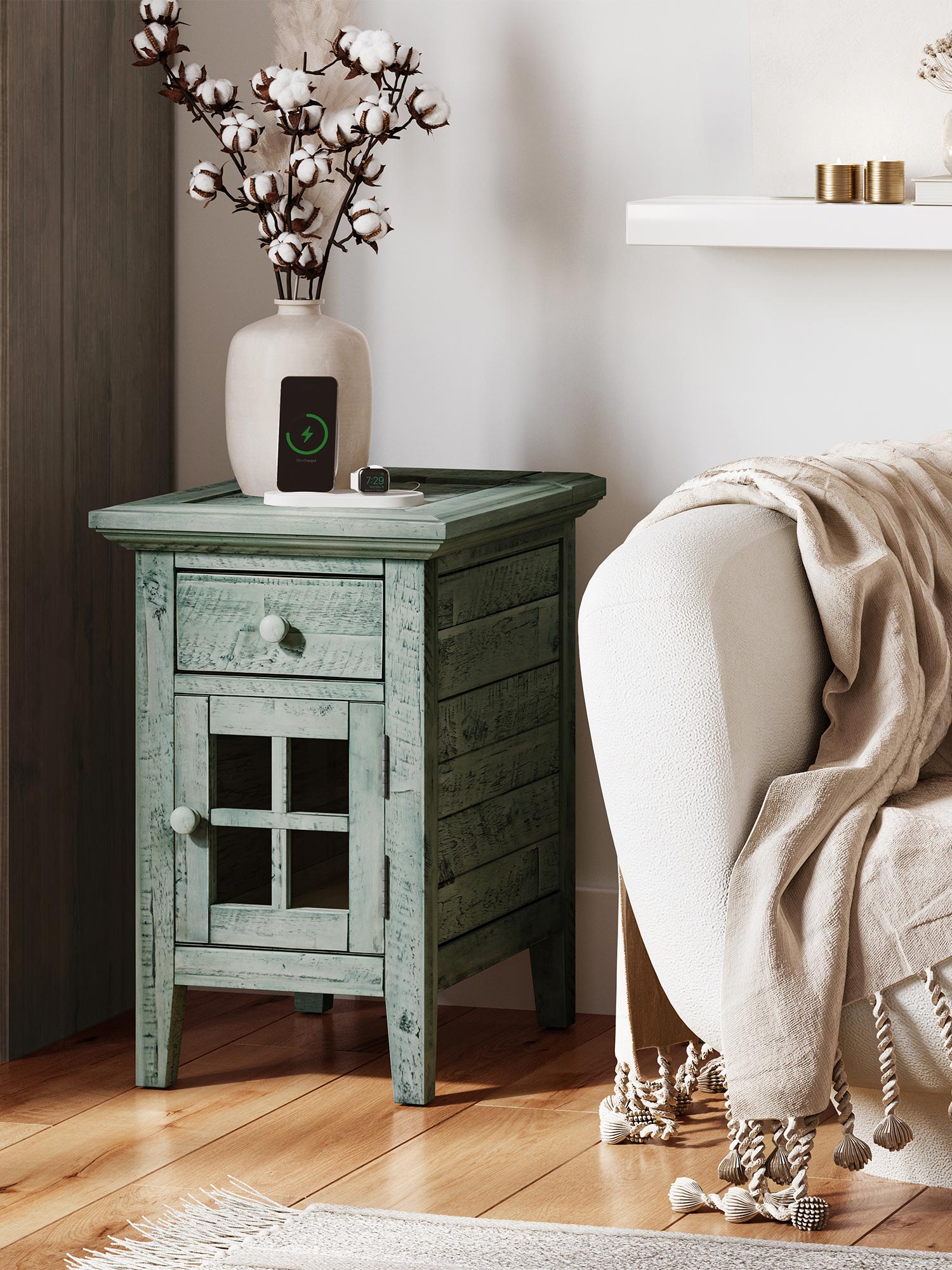 Drewniana szafka nocna z szufladą i przeszklonym frontem